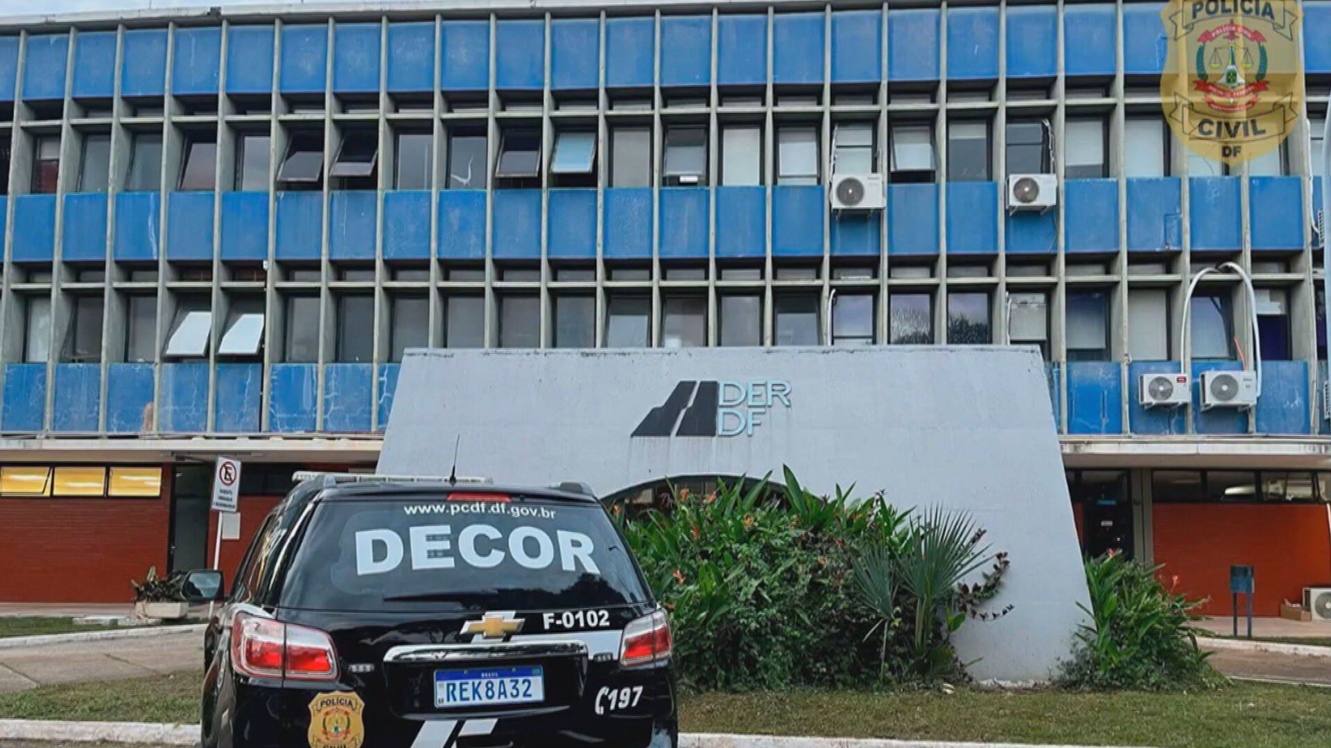 Painéis luminosos em rodovias: servidores do DER-DF são investigados por autorizações irregulares