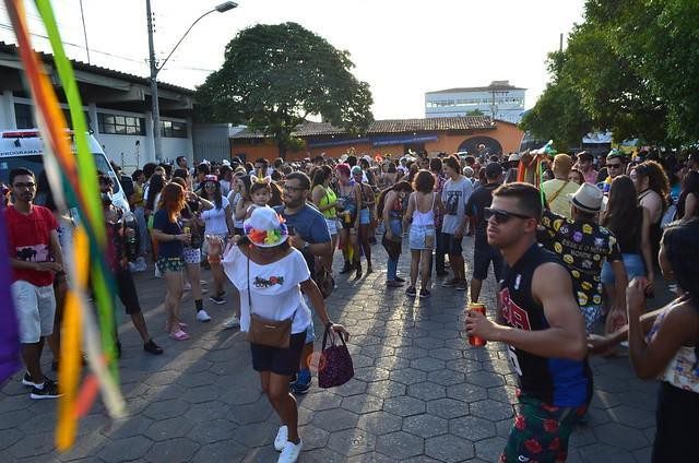 Carnaval de Montes Claros deve atrair mais de 100 mil foliões; confira a programação