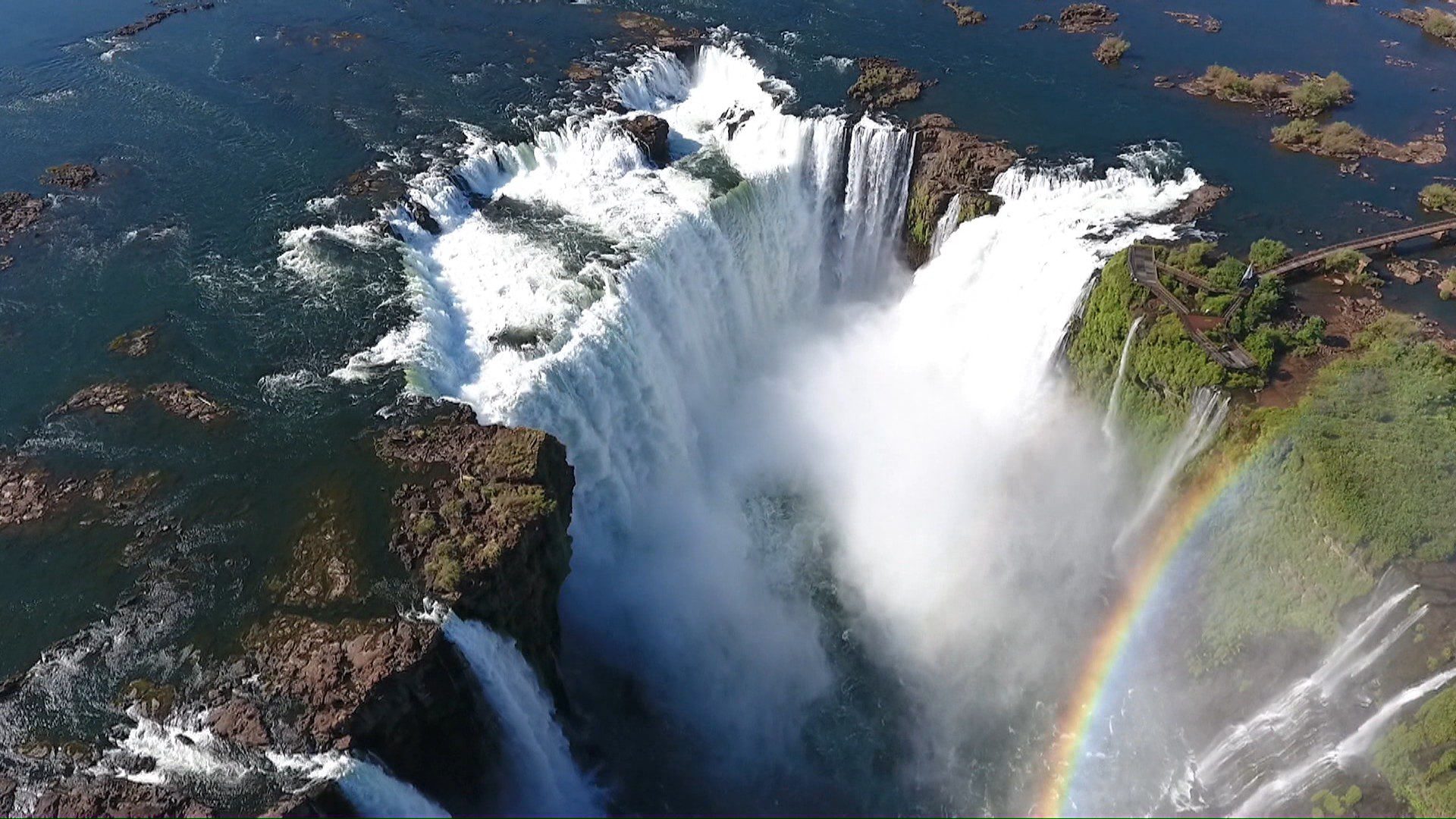 Hotel de luxo e quase 2 milhões de turistas por ano nas Cataratas do Iguaçu: como é a área disputada na Justiça pelo Paraná e a União