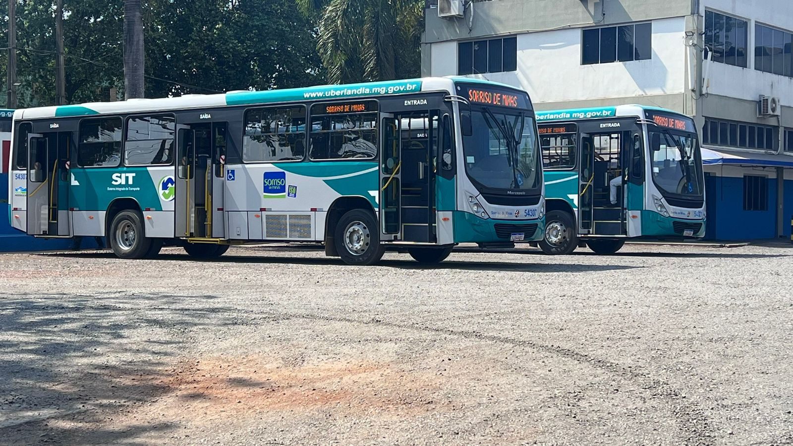 Carnaval em Uberlândia: cinco linhas de ônibus fazem trajeto até desfile das escolas de samba
