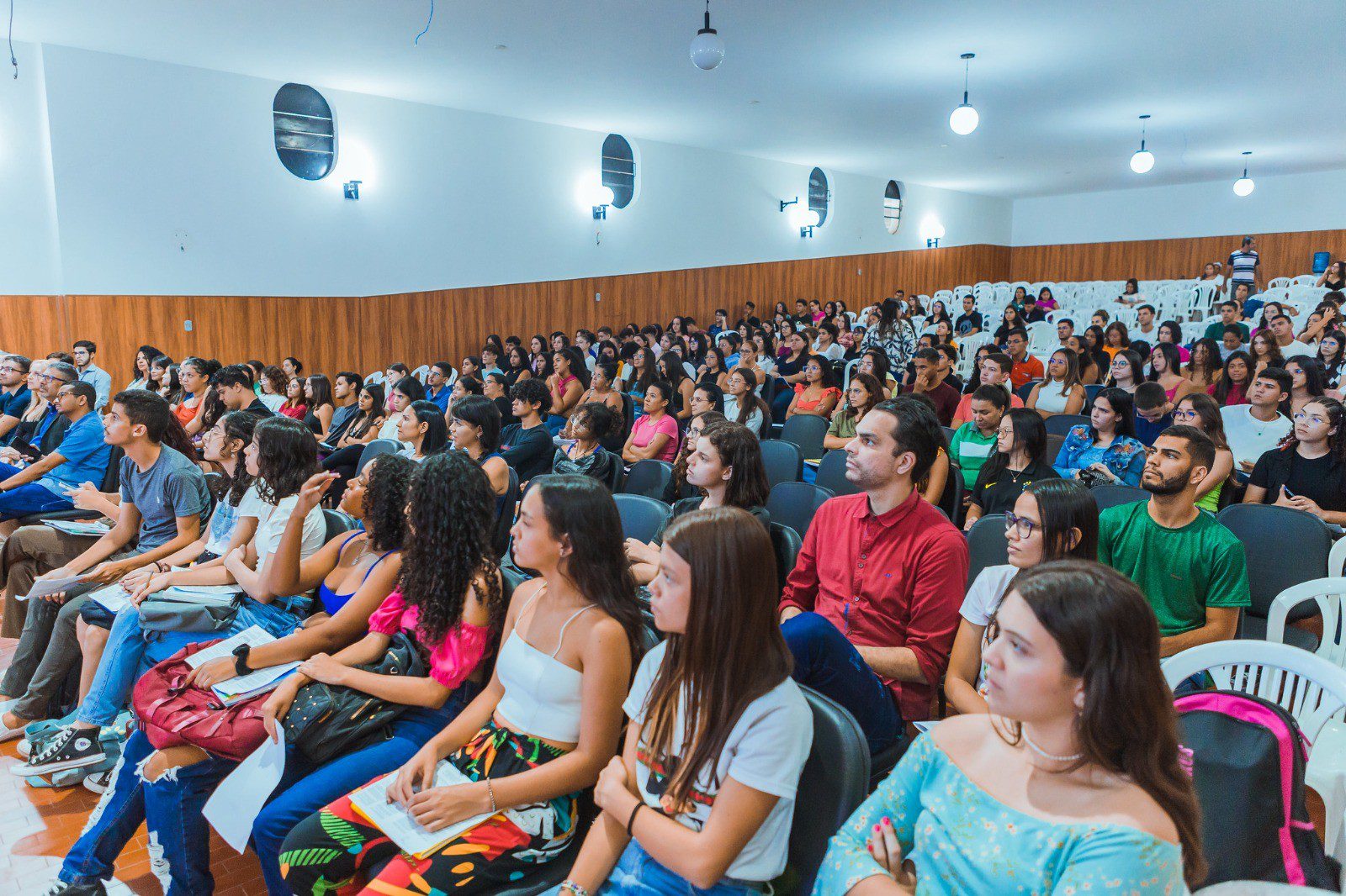 Caruaru abre 600 vagas gratuitas para cursinho popular Professor Edilson de Góis, saiba como se inscrever