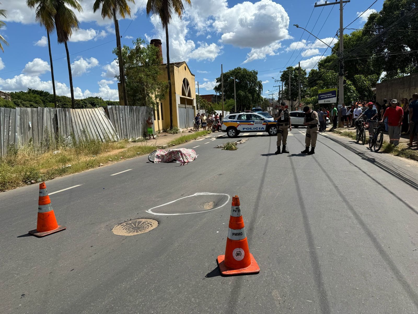 Adolescente é morto a tiros enquanto voltava da escola, em Governador Valadares