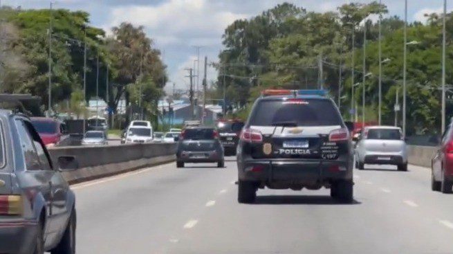 Mãe e filhos são presos por tráfico de drogas na Zona Norte de São José dos Campos, SP