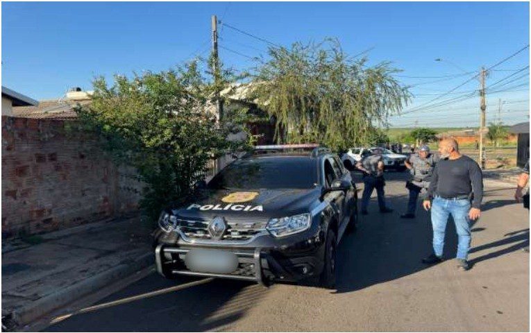 Quatro pessoas são presas em operação de combate ao tráfico de drogas no interior de SP; menor é apreendido