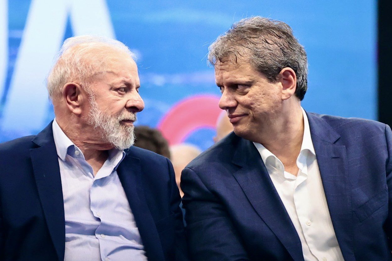 Lula enaltece trabalho com Tarcísio, mas diz que relação não é ‘casamento’ e governador brinca: ‘ainda bem’