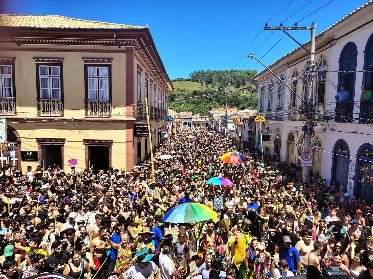 Bloco Juca Teles anima milhares de foliões na abertura oficial do carnaval de São Luiz do Paraitinga