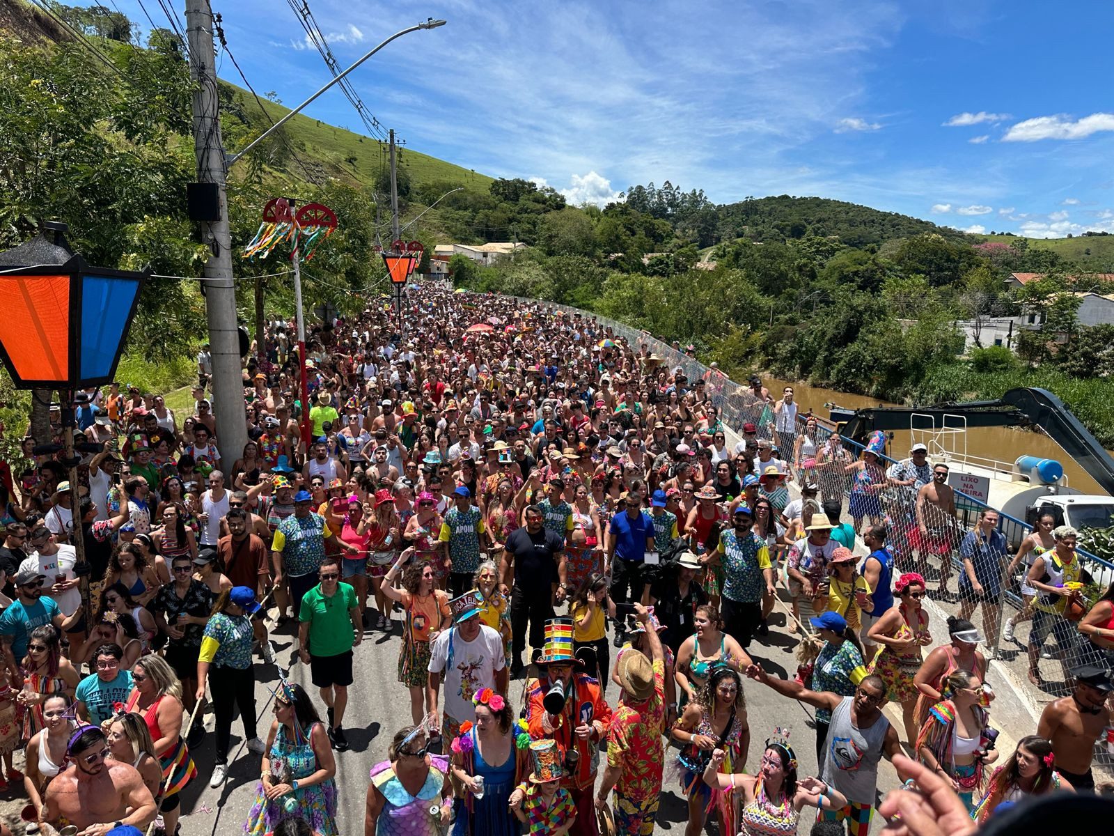 Juca Teles e Banda Estrambelhados são as principais atrações do carnaval em São Luiz do Paraitinga neste sábado (1º); veja a programação