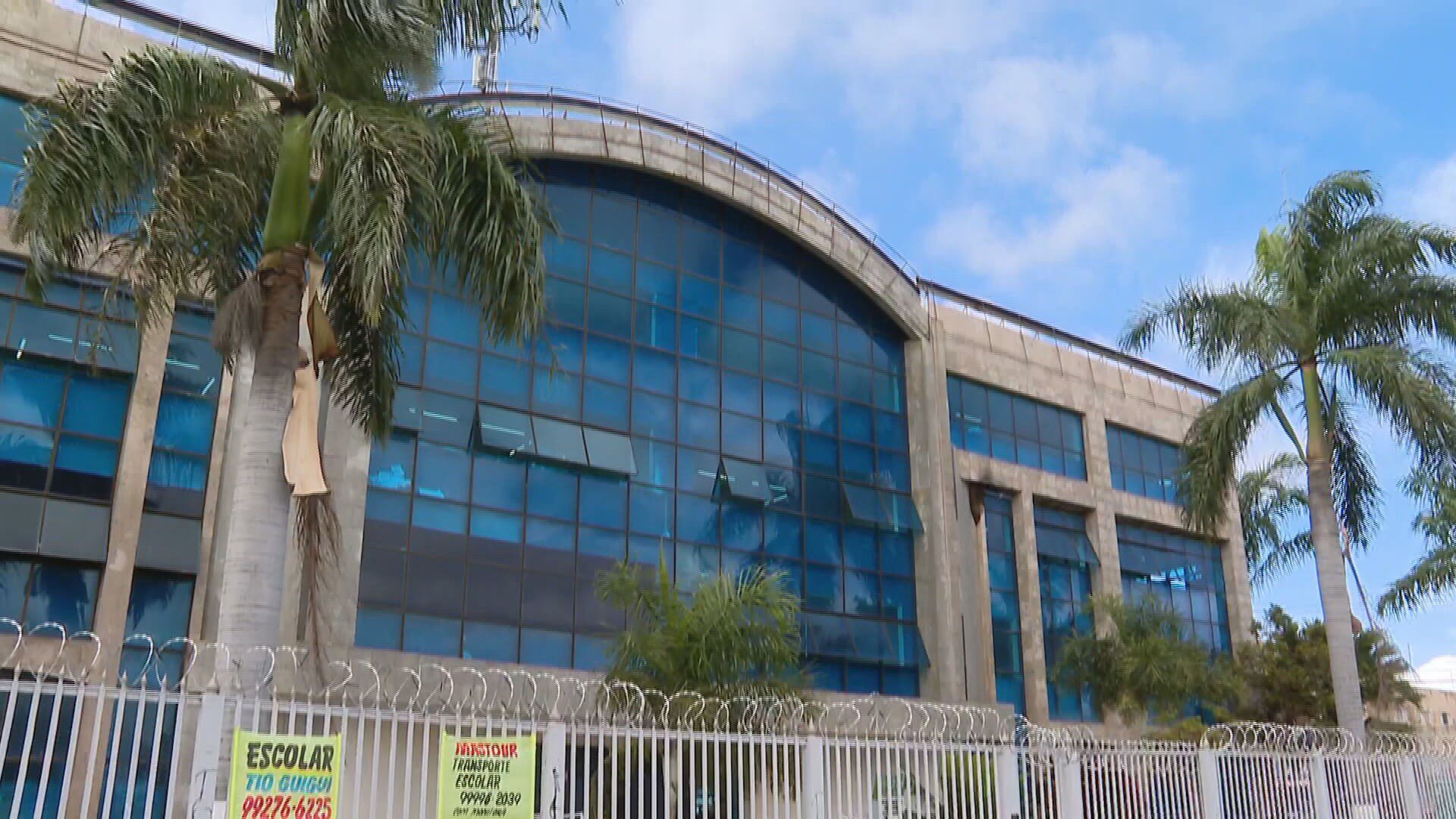 MP pede que Secretaria de Educação explique escola que funciona em prédio alugado por R$ 108 mil sem energia elétrica, no DF