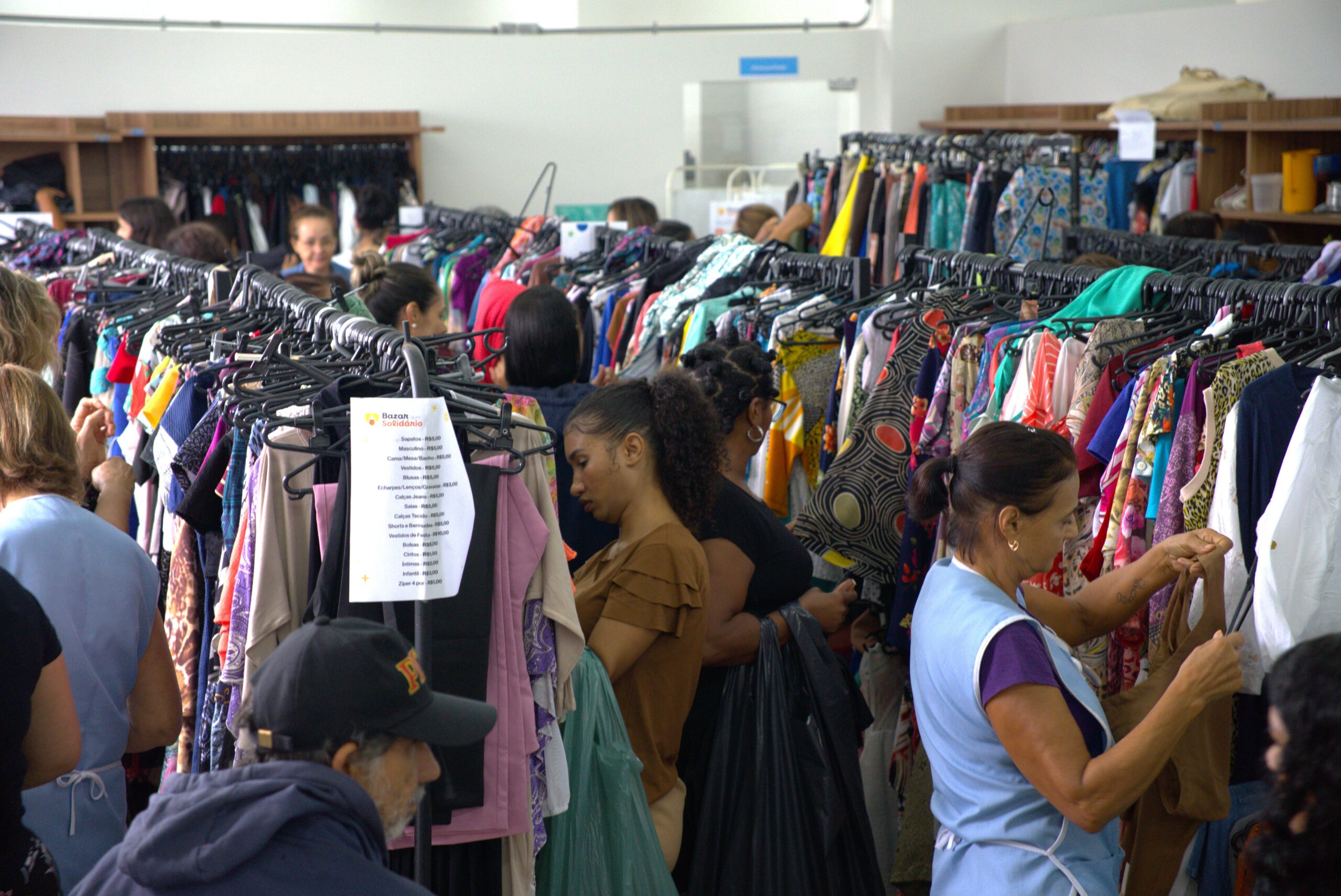 Grupo Luta Pela Vida promove bazar solidário para ajudar pacientes com câncer em Uberlândia