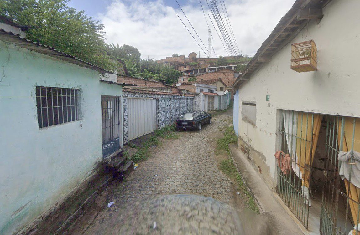 Homem mata tio idoso e cachorro a facadas e é preso em flagrante em Jaboatão