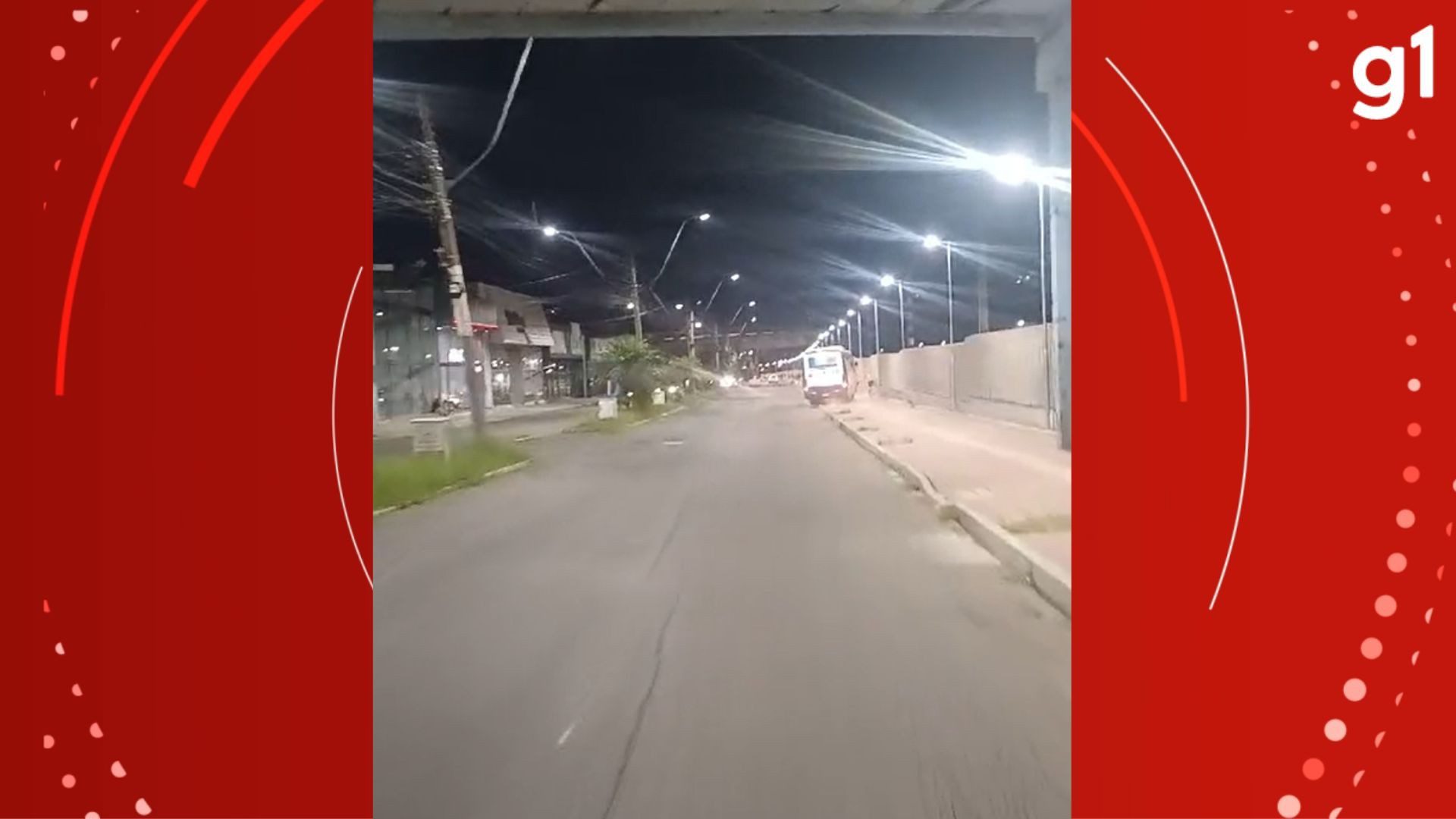 Ônibus invade calçada, atropela pedestres e causa morte após motorista ter mal súbito no RS; VÍDEO