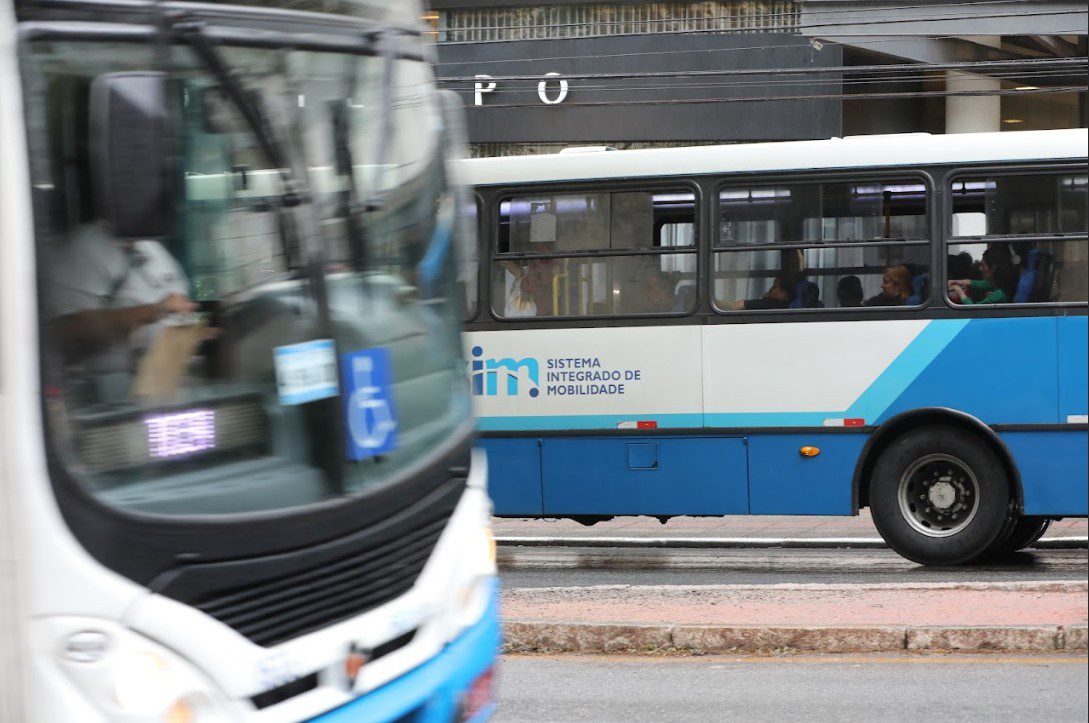 Como ficam os ônibus de Florianópolis e outros serviços públicos durante o Carnaval