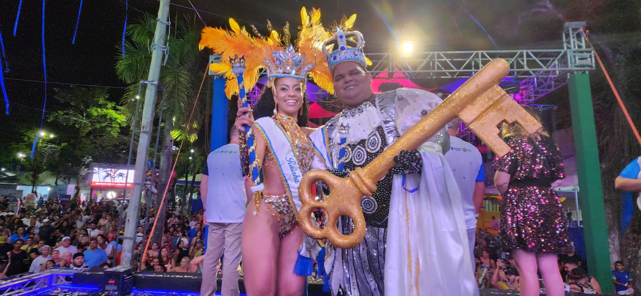 Rainha e Rei Momo são eleitos na 1º noite do Carnaval 2025 em Rio Branco