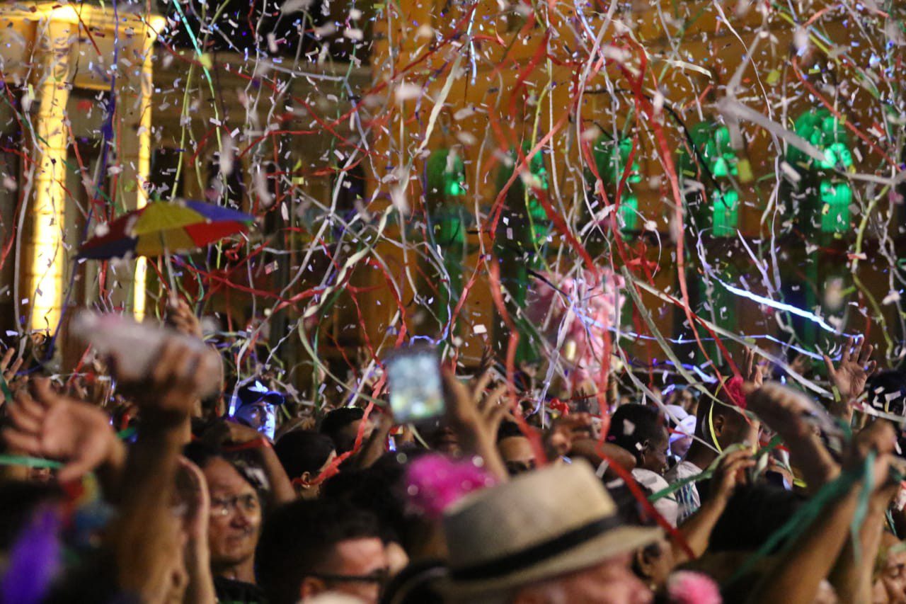 Mesmo com chuva, mais de 10 blocos agitam a Terça de Carnaval em Manaus; veja onde aproveitar