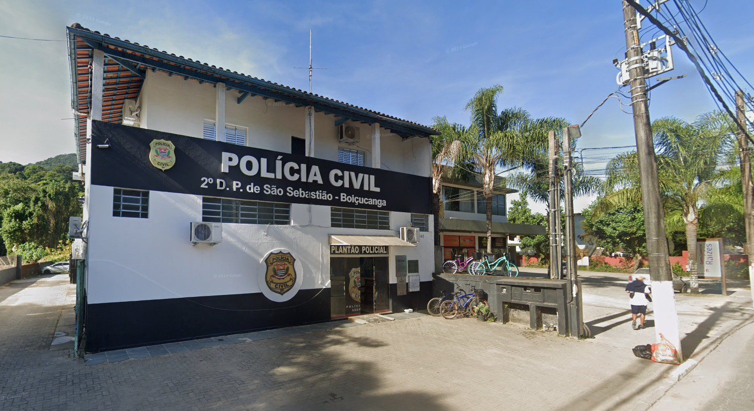 Mulher é internada após ser esfaqueada por homem em São Sebastião, SP