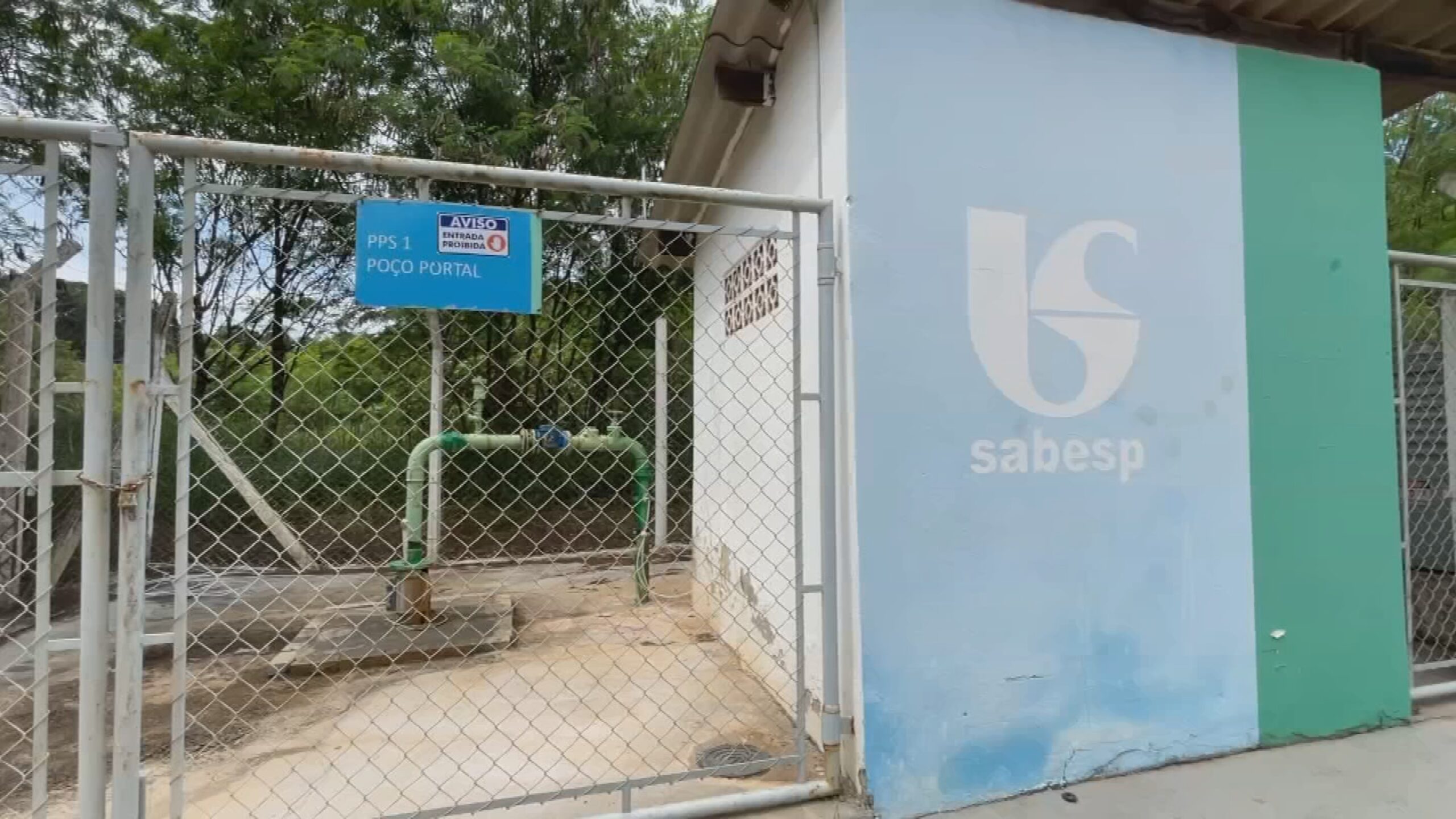 Mesmo com multa de R$ 1 milhão para distribuidora, moradores de Salto de Pirapora reclamam de falta de água