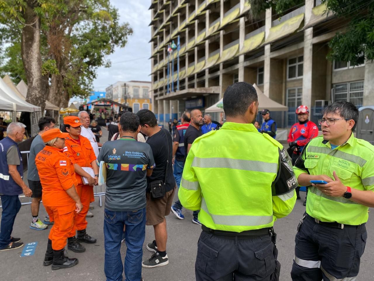 Cinco bandas de Carnaval são autuadas por irregularidades durante fiscalização no sábado em Manaus