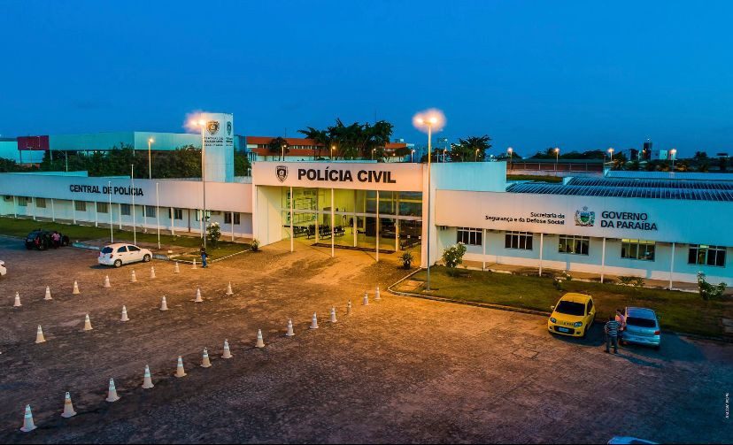 Homem é preso suspeito de quebrar medida protetiva e espancar ex-esposa e filha em João Pessoa