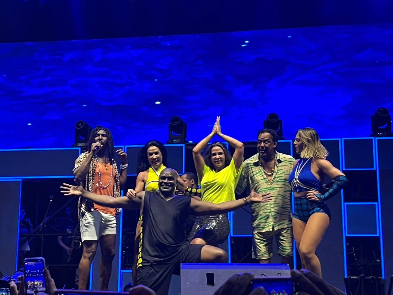 Carla Perez reúne multidão de crianças pelo segundo dia seguido no Carnaval de Salvador