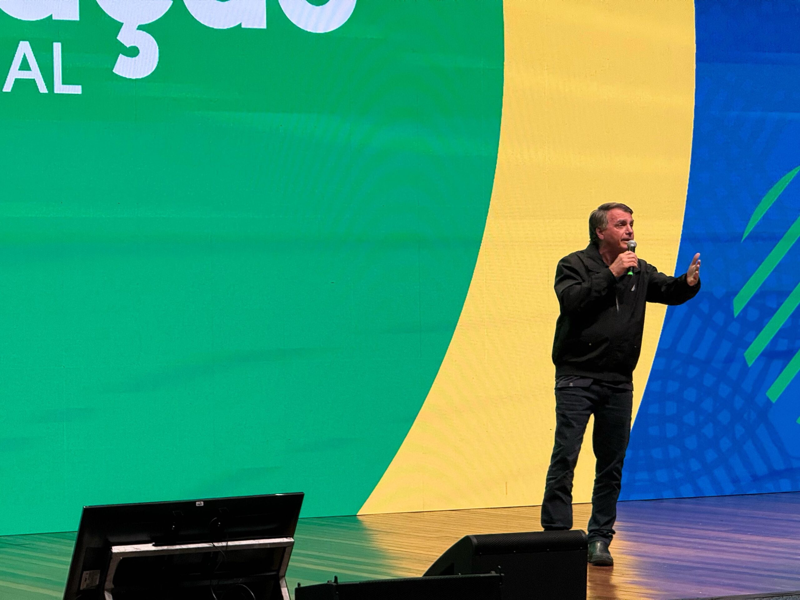 Advogado de Bolsonaro entrega defesa ao STF na quinta (6): ‘estou mergulhado no trabalho’