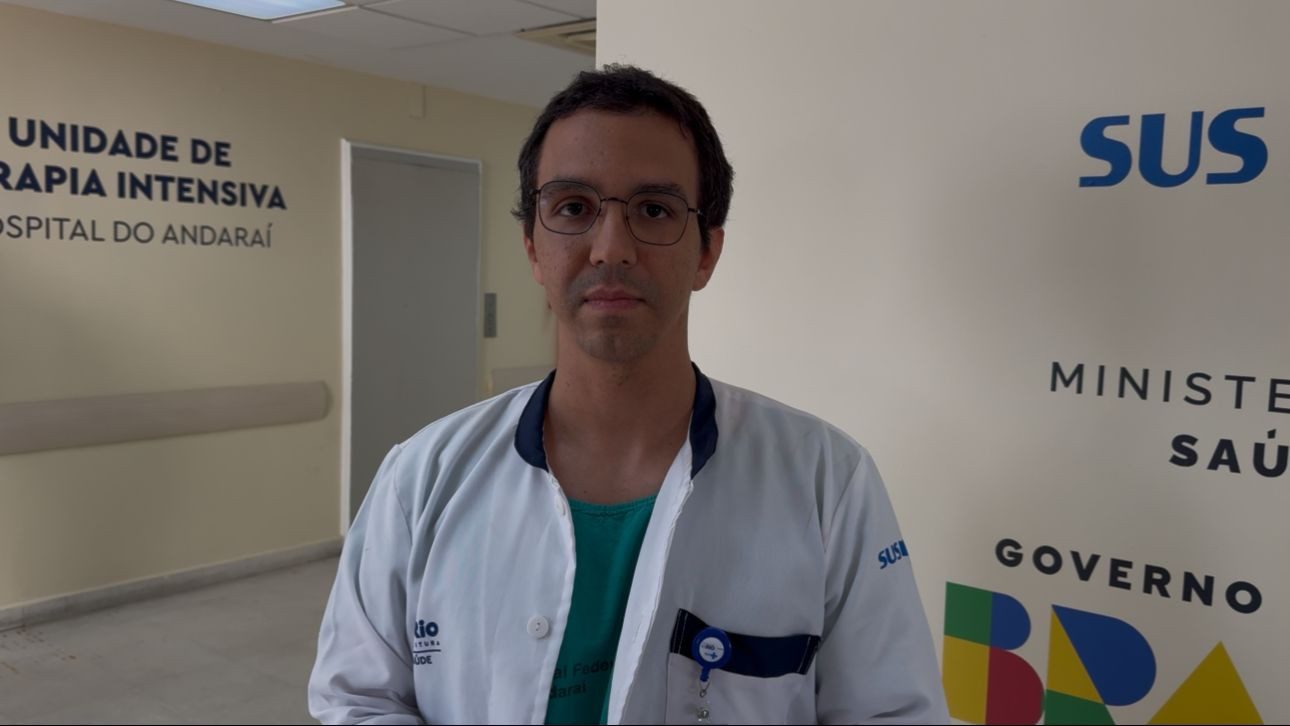 ‘Só escutei o barulho e senti todo o meu corpo queimando’, lembra homem em situação de rua incendiado por menor em ‘live’
