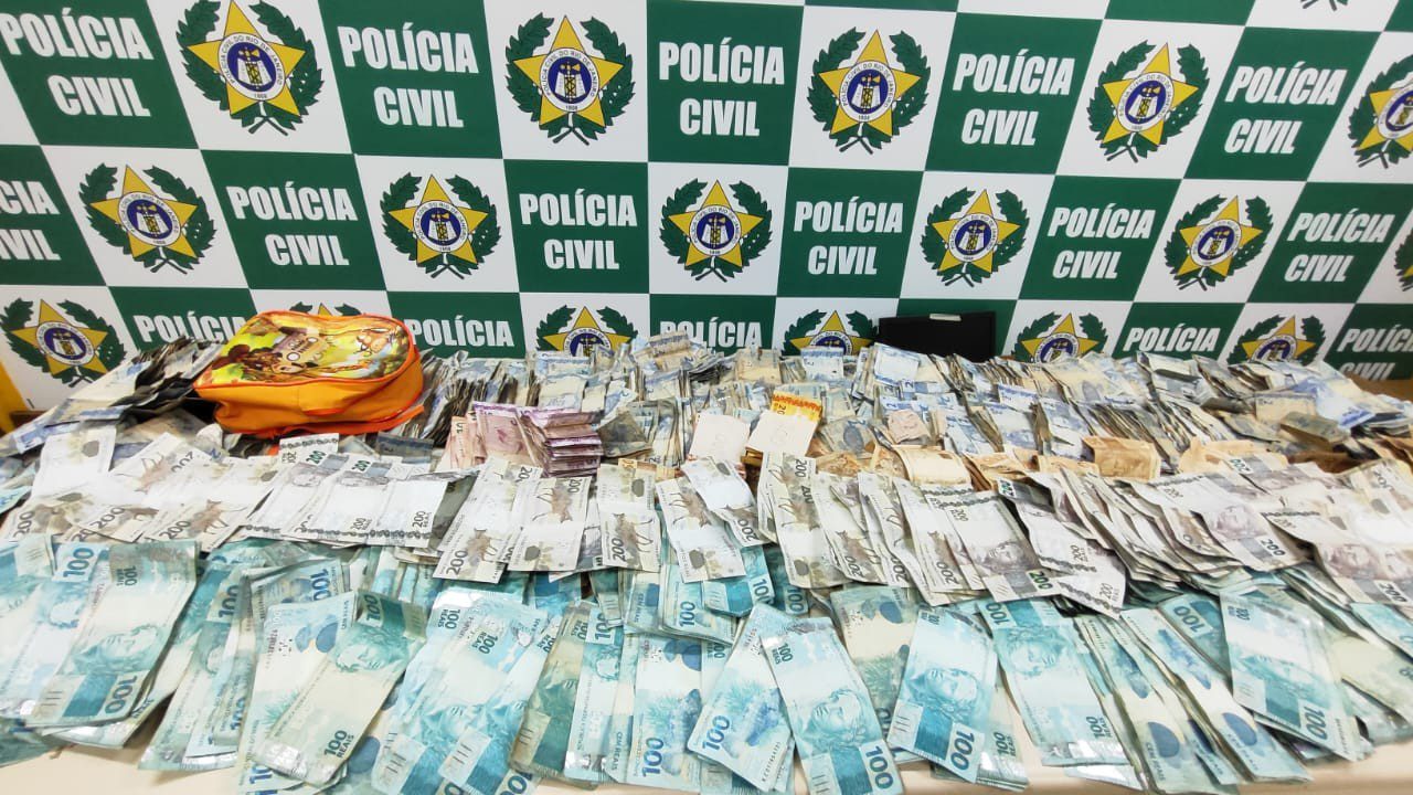 Dona de bar é presa por associação para o tráfico de drogas e lavagem de dinheiro em Itaperuna