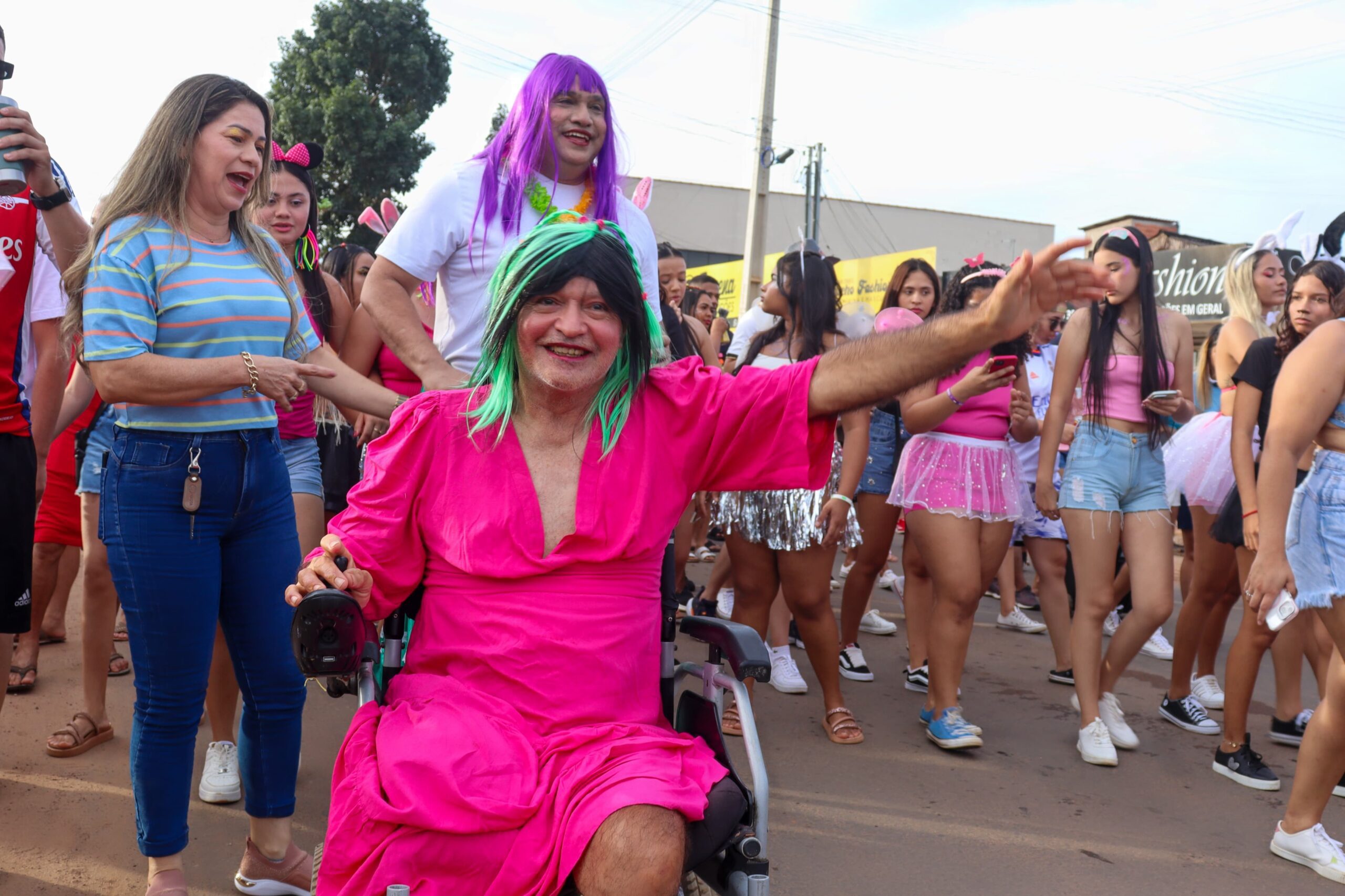 FOTOS: Bloco ‘Rolinhas do Coronel’ anima carnaval de Brasiléia, no interior do AC