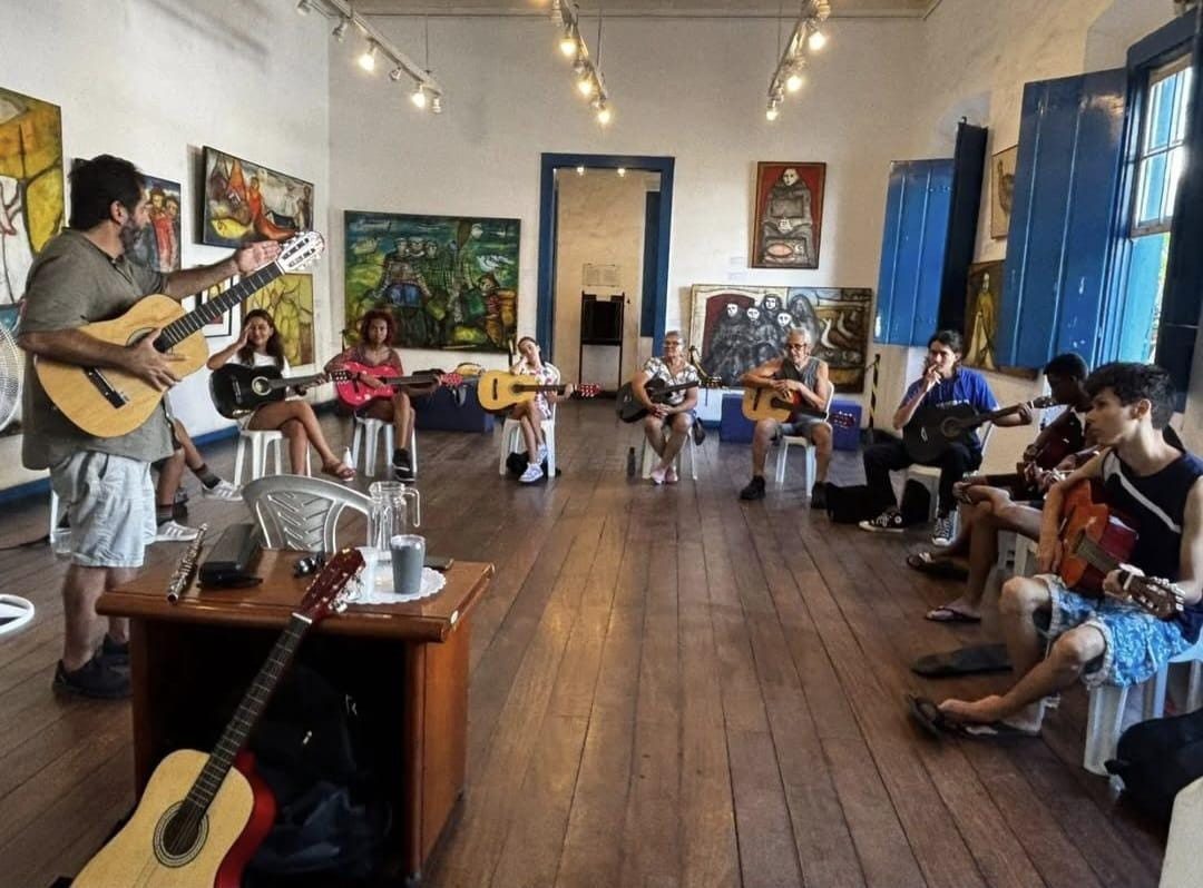 Cabo Frio abre inscrições para oficina gratuita de violão no Charitas
