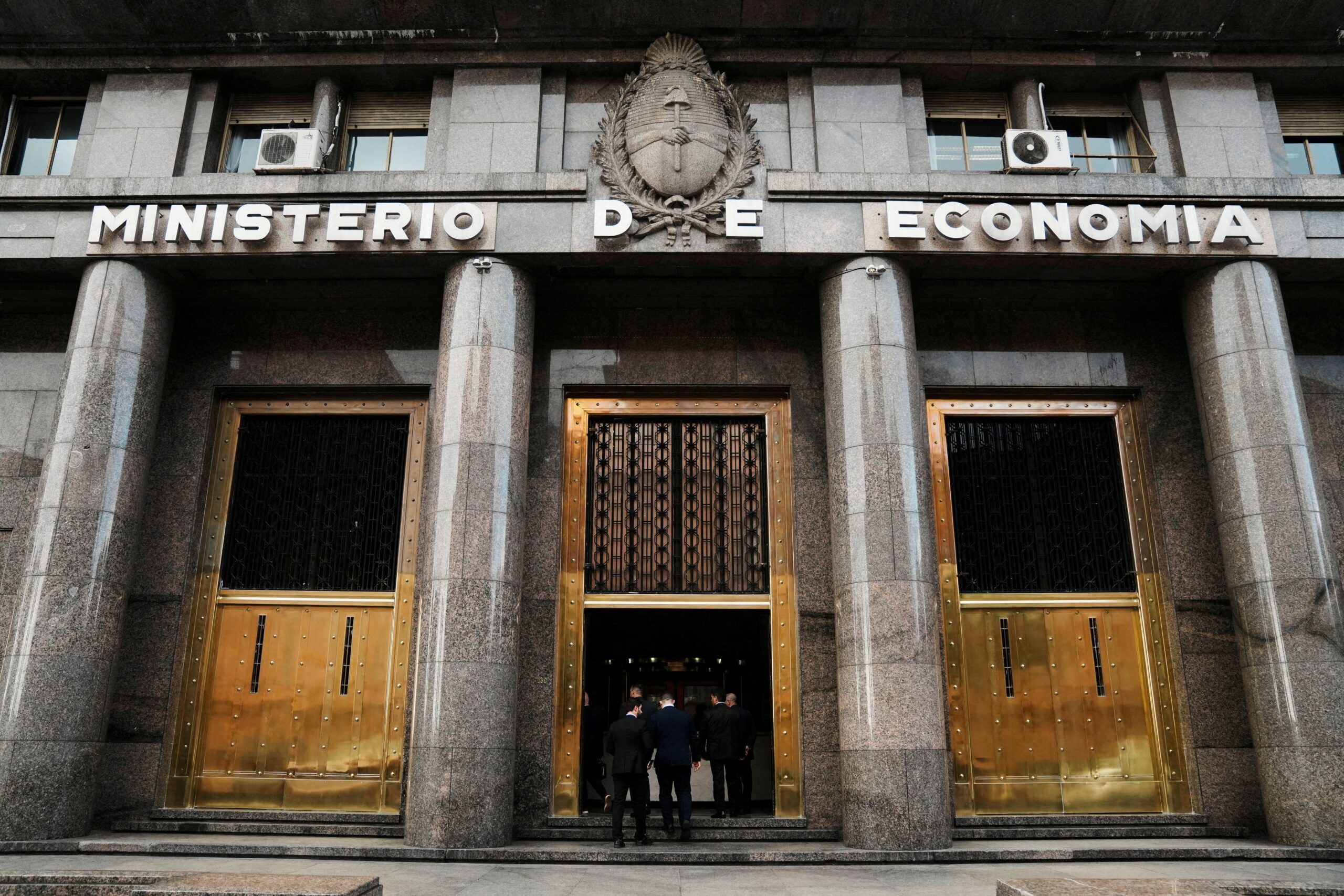 Argentina pode precisar pedir ‘perdão’ por não cumprir meta do FMI