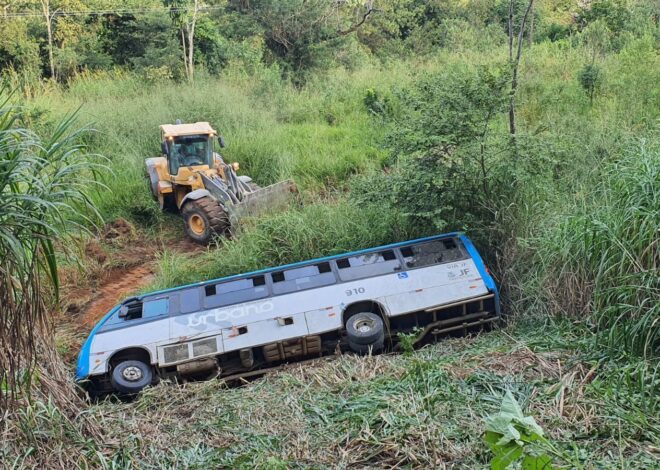 Acidente com micro-ônibus que deixou dois mortos em Juiz de Fora completa um mês; causa ainda é investigada