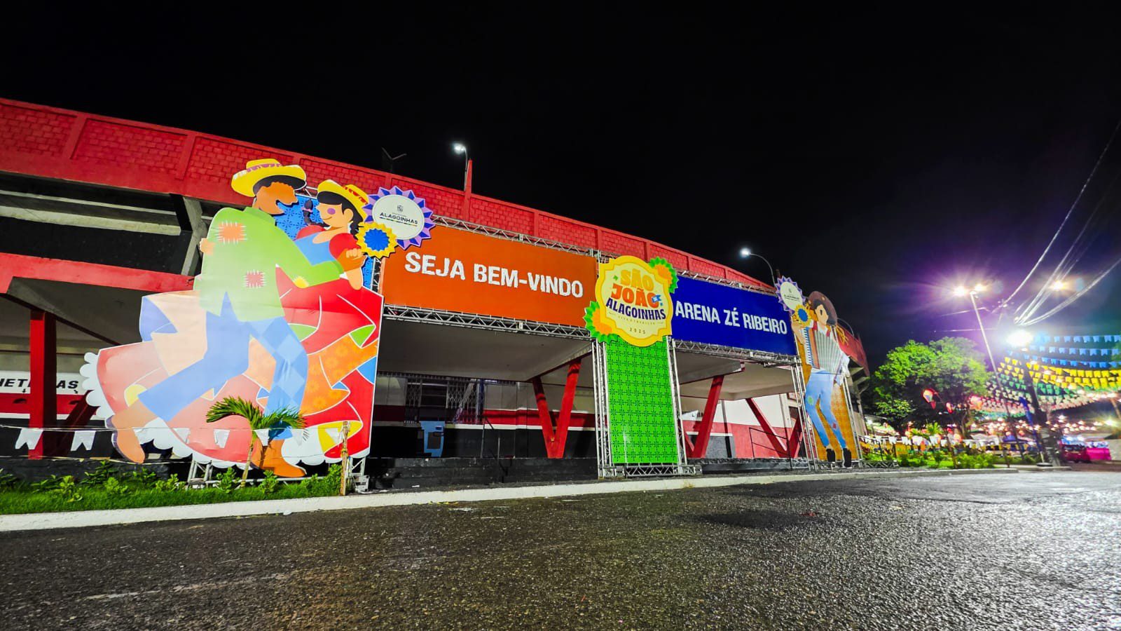 Cidades da Bahia trocam São João nas praças públicas por festas em estádios de futebol; entenda motivos da mudança