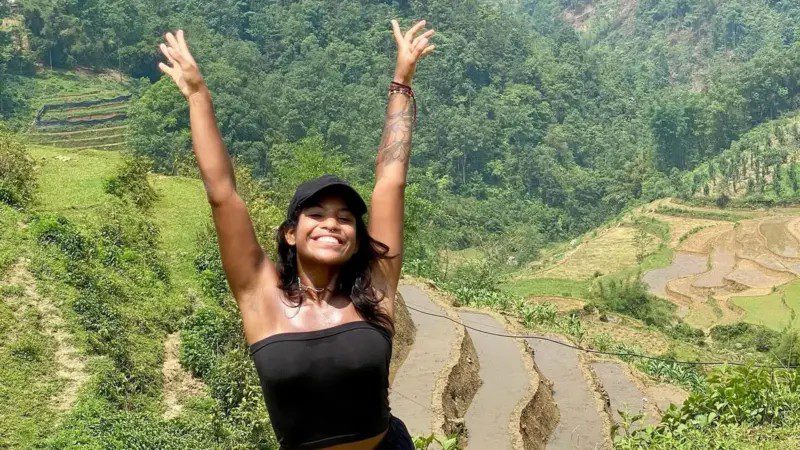 As 65 horas do acidente de brasileira que caiu em trilha de vulcão na Indonésia