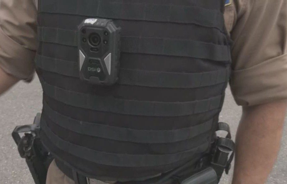 Justiça derruba decisão que obrigava o uso de câmeras em fardas de policiais militares em Goiás