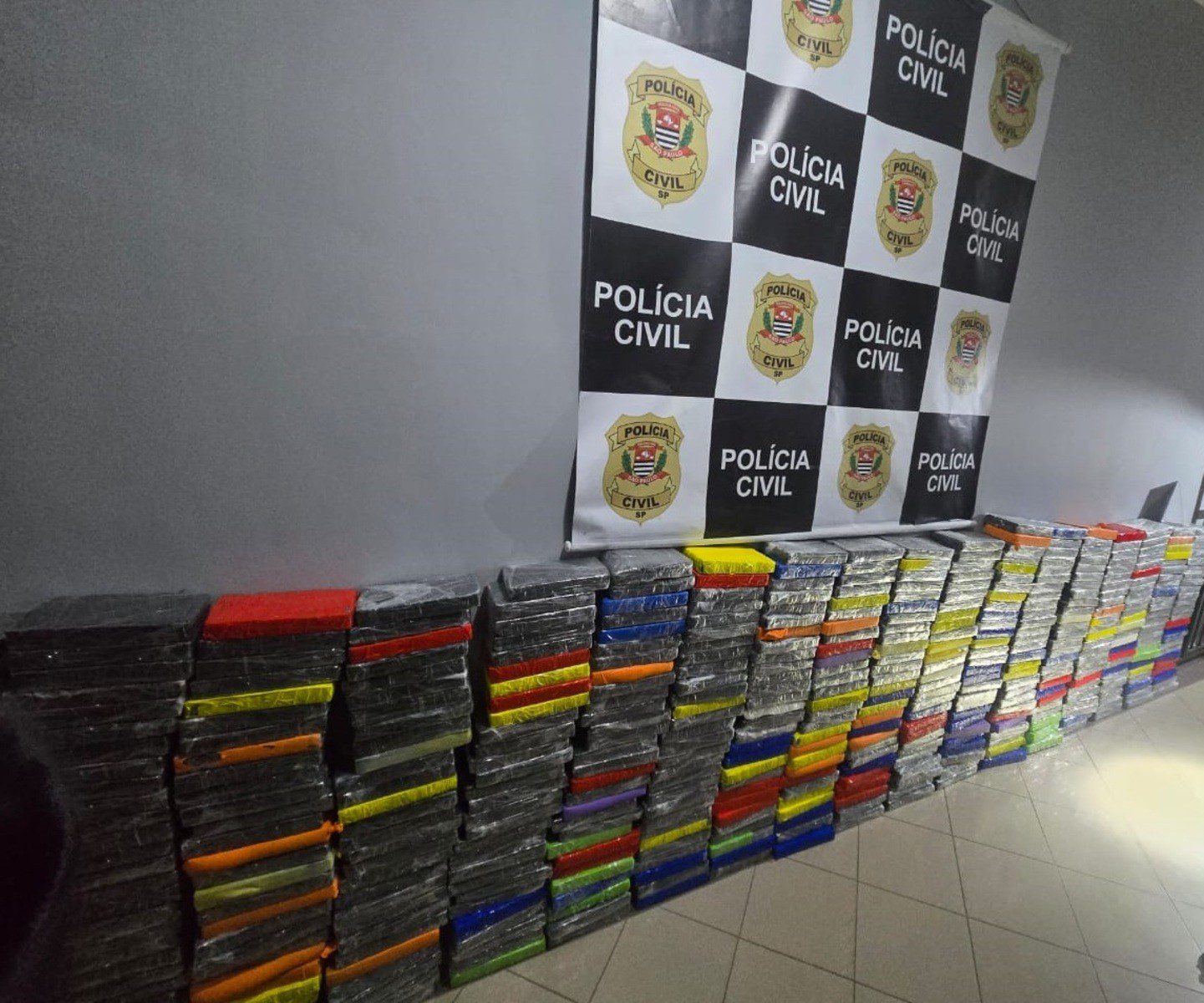 Dise de Mogi das Cruzes prende suspeitos com meia tonelada de cocaína