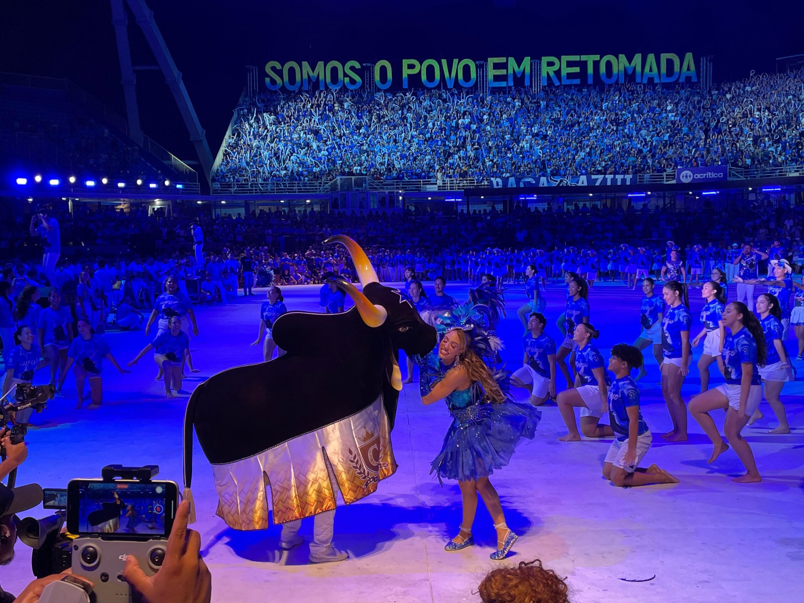 Caprichoso lota Bumbódromo no último ensaio e empolga torcida para disputa do tetra