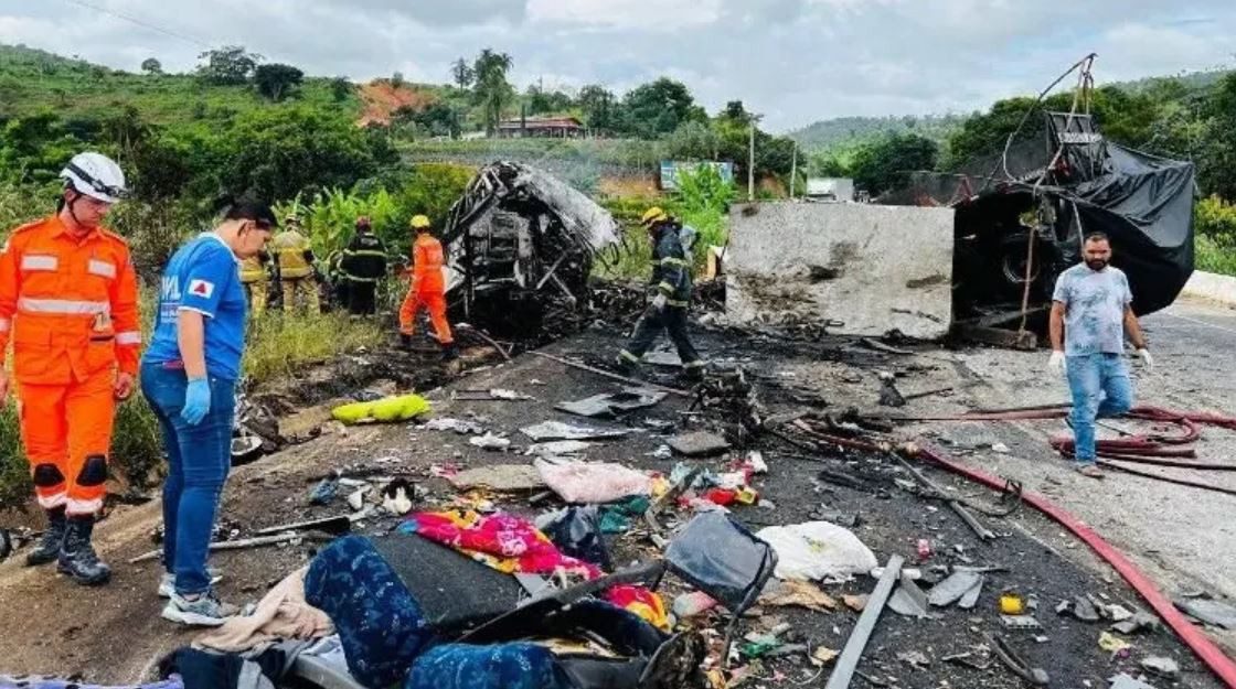 Acidente com 39 mortos na BR-116: Justiça remarca novas audiências sobre processo que julga motorista e empresário