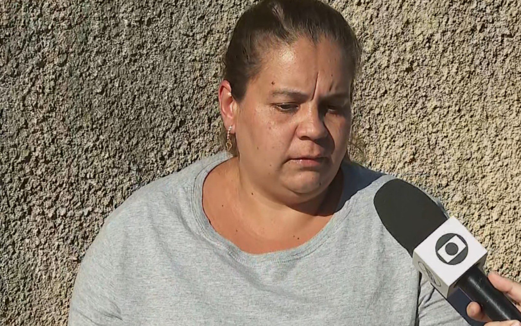 ‘A gente está assustado’, diz mulher atingida por moto desgovernada em Bebedouro, SP