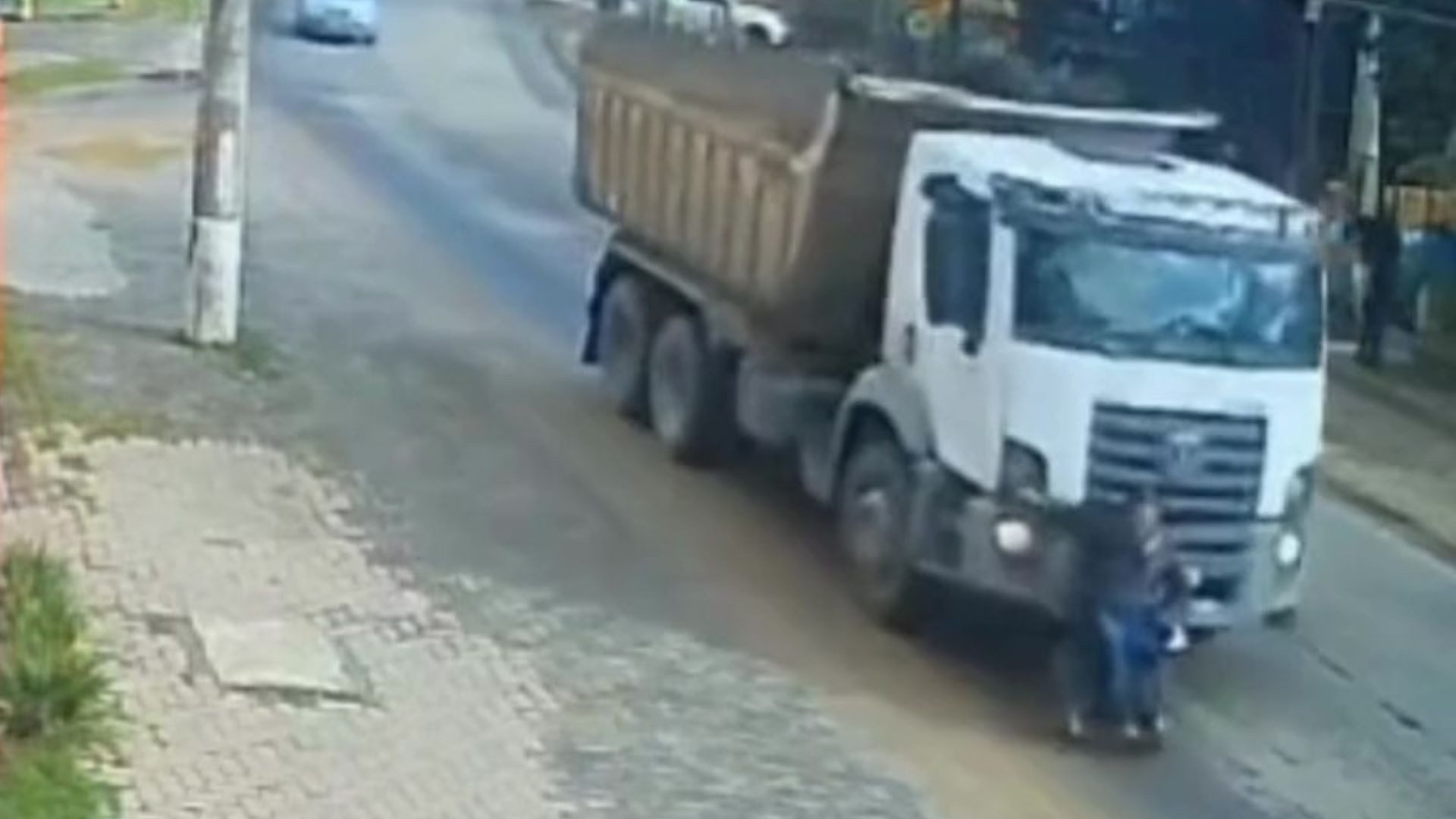 ‘Ele ainda está em choque’, diz neta de cadeirante arrastado por caminhão em estrada do RS
