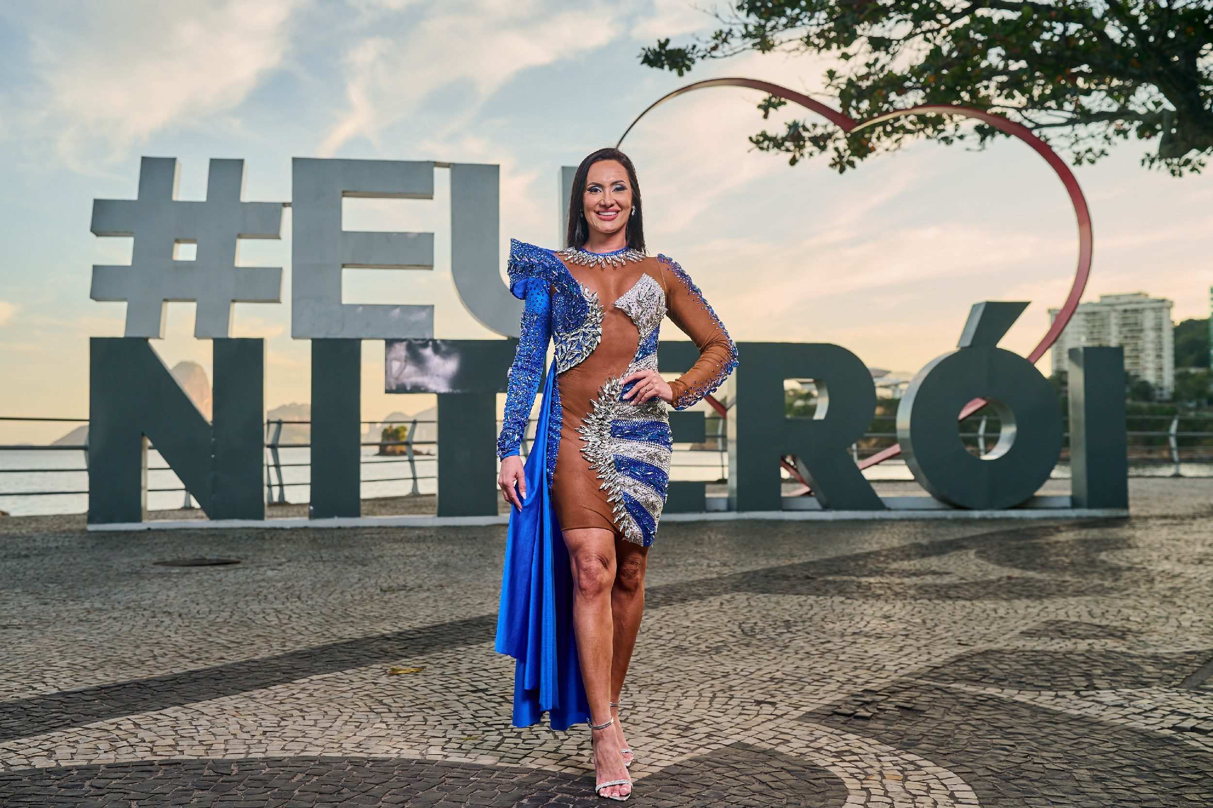 Vanessa Rangeli é anunciada como rainha de bateria da Acadêmicos de Niterói