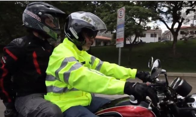 Moto por app: Tarcísio sanciona lei que obriga regulamentação do serviço por municípios