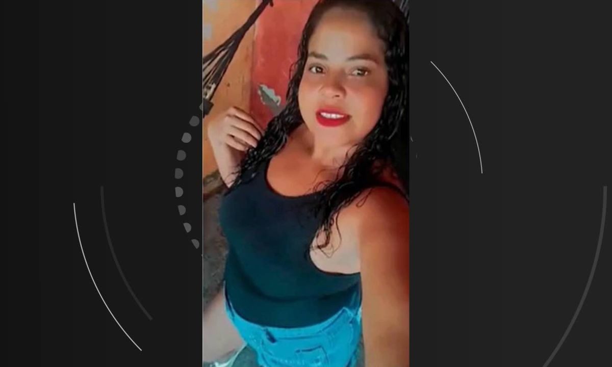 Mulher grávida morre e duas pessoas ficam feridas em acidente na Bahia; vítima retornava de festa junina