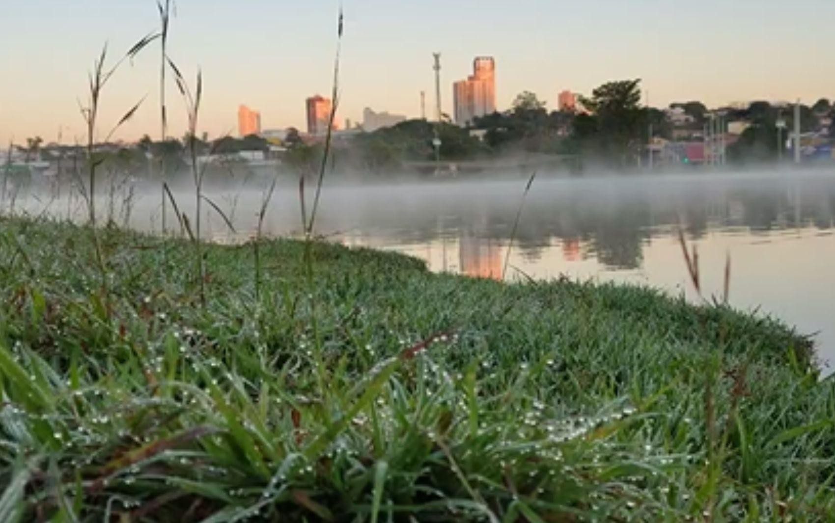 Goiás tem o dia mais frio do ano e geada; vídeo