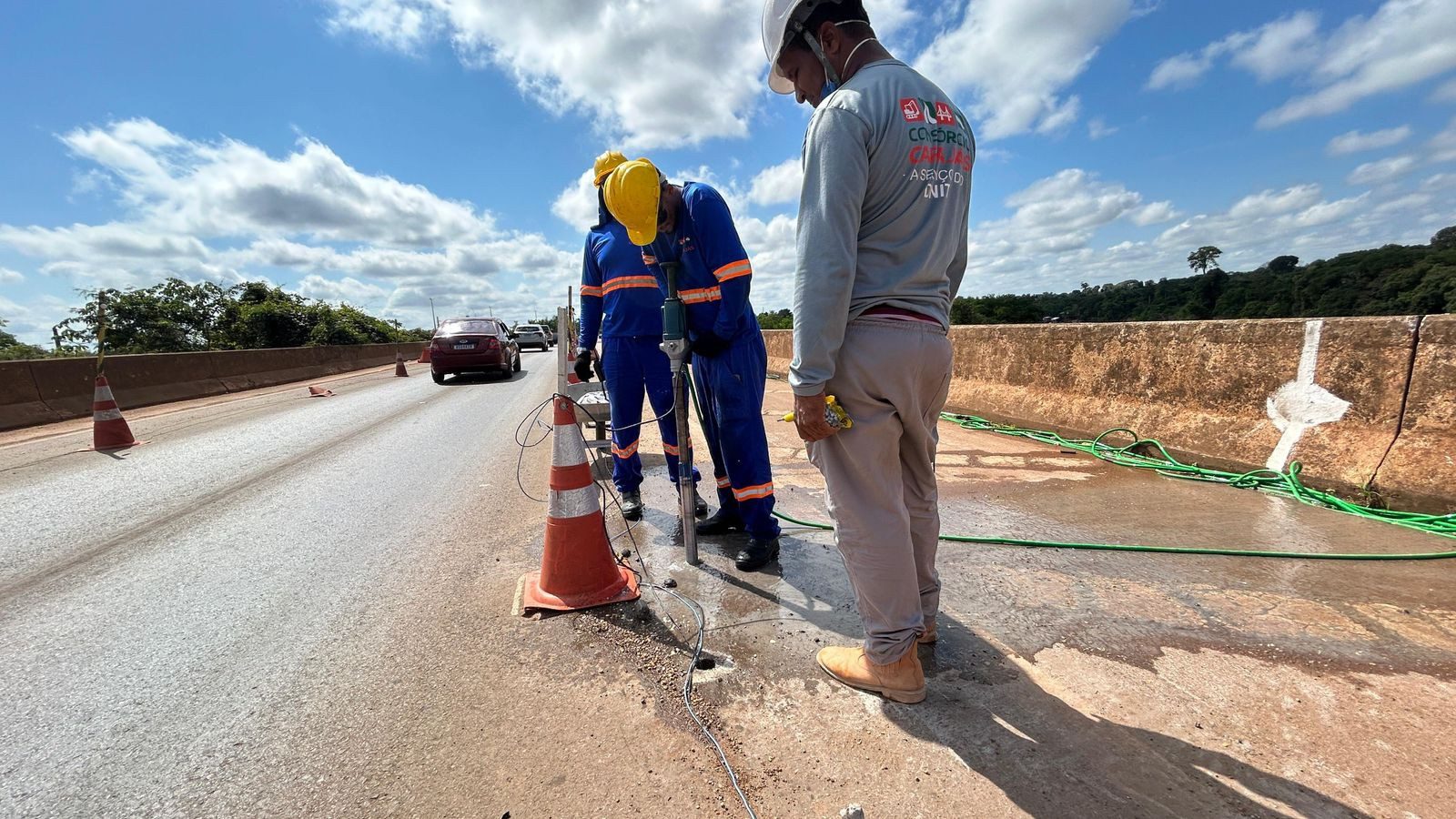Veja como andam as obras na ponte sobre o rio Cadeias