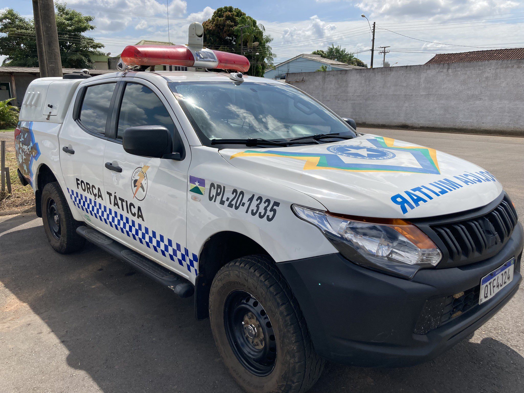 Homem é morto a tiros e golpes de facão em Cerejeiras, RO