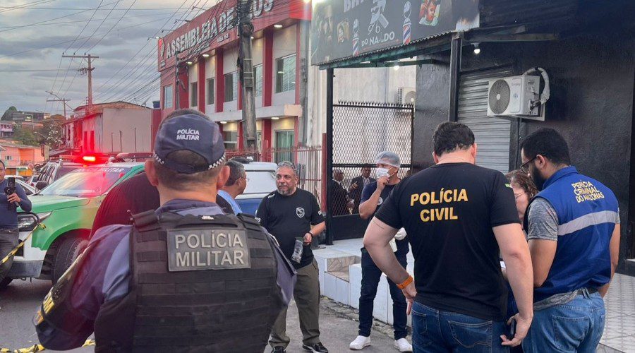 Pai e filho de 2 anos são mortos a tiros em Manaus; mãe da criança ficou ferida