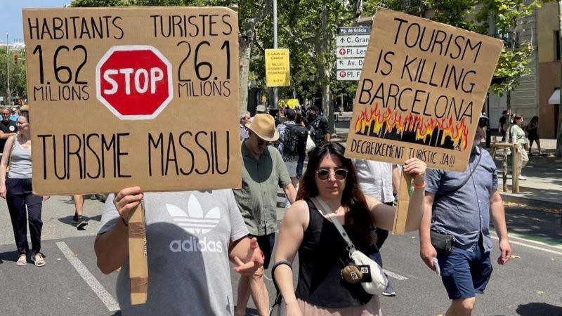 Os moradores de Barcelona que protestam contra excesso de turistas: ‘Seu Airbnb era minha casa’