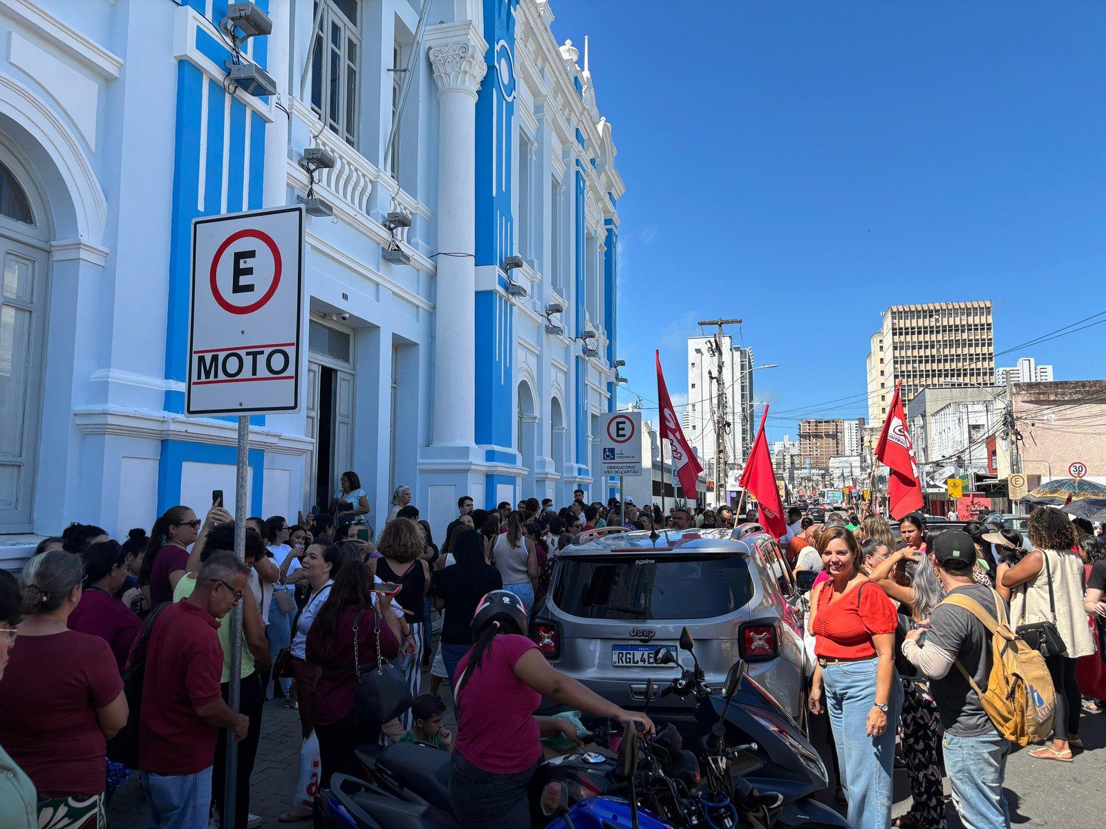Justiça determina suspensão da greve dos servidores de saúde de Natal