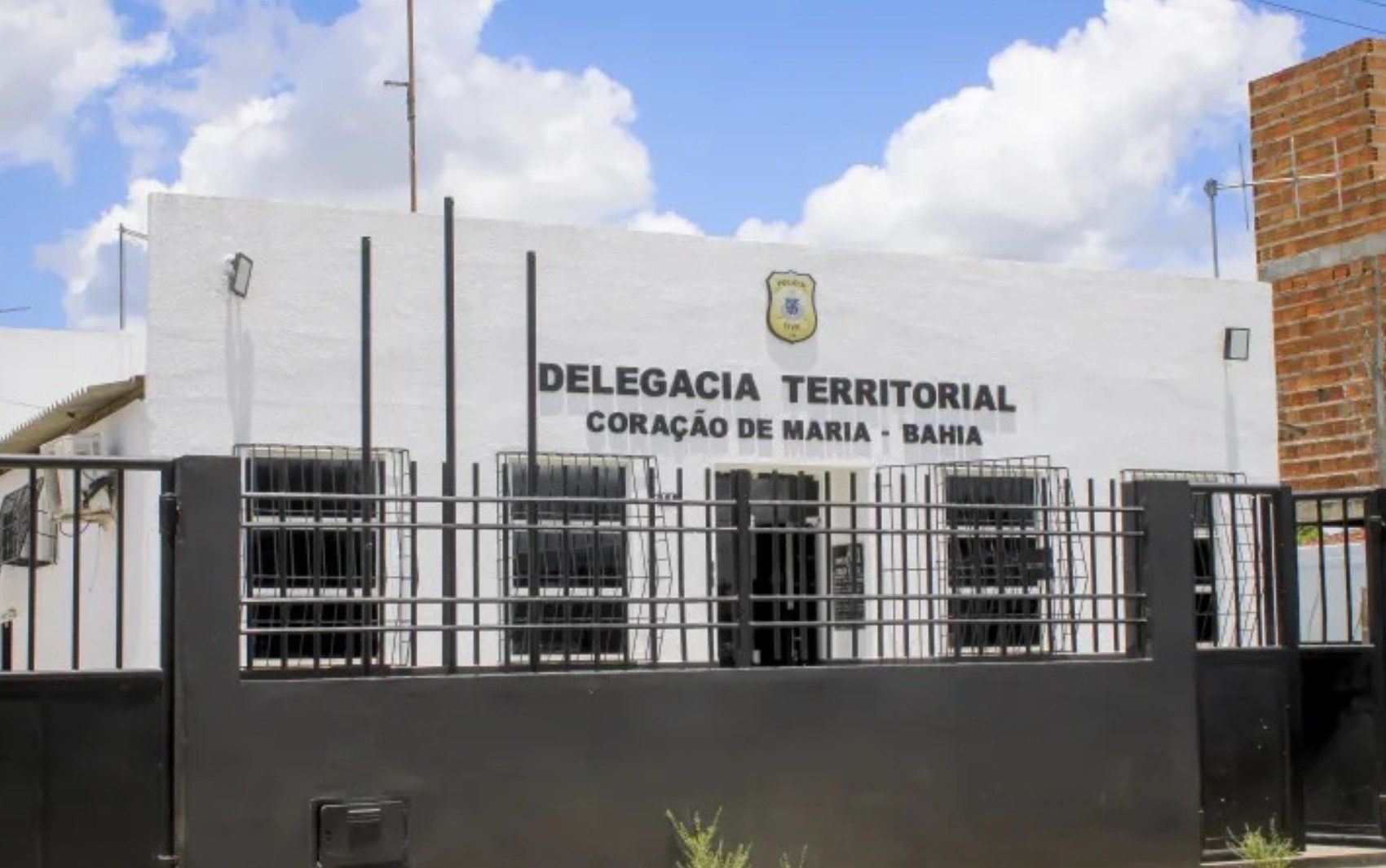 Padrasto é preso suspeito de estuprar e ameaçar enteada de 15 anos no interior da Bahia; abusos aconteciam há dois anos
