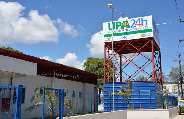 Homem é baleado em bar em Maceió e corre até UPA para pedir socorro