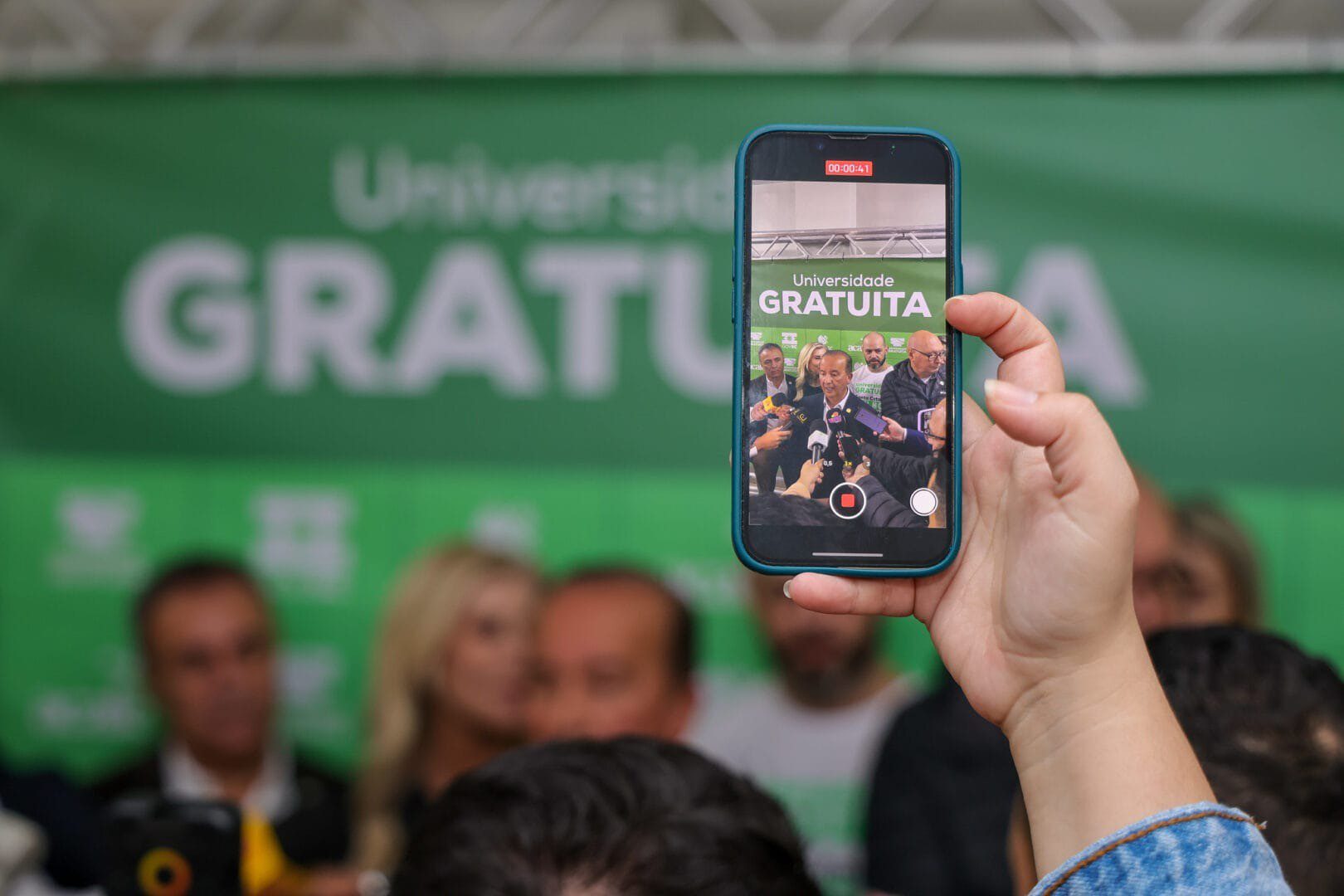 Alunos milionários e 18 mil matrículas sob suspeita: o que se sabe sobre indícios de fraude no programa Universidade Gratuita em SC